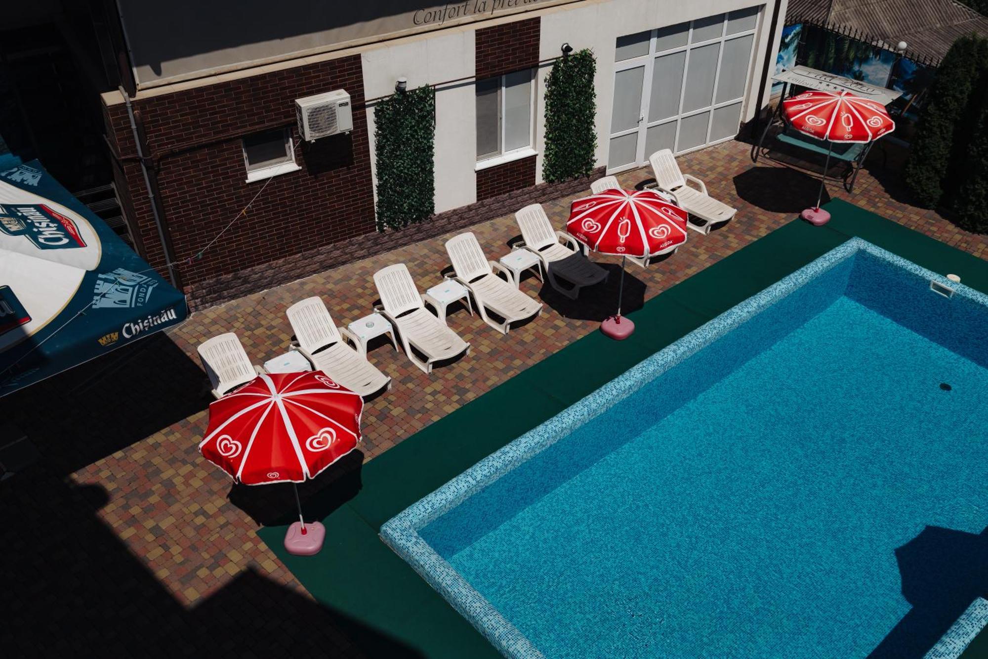 Lolo'S Bliss Hotel Chişinău Extérieur photo
