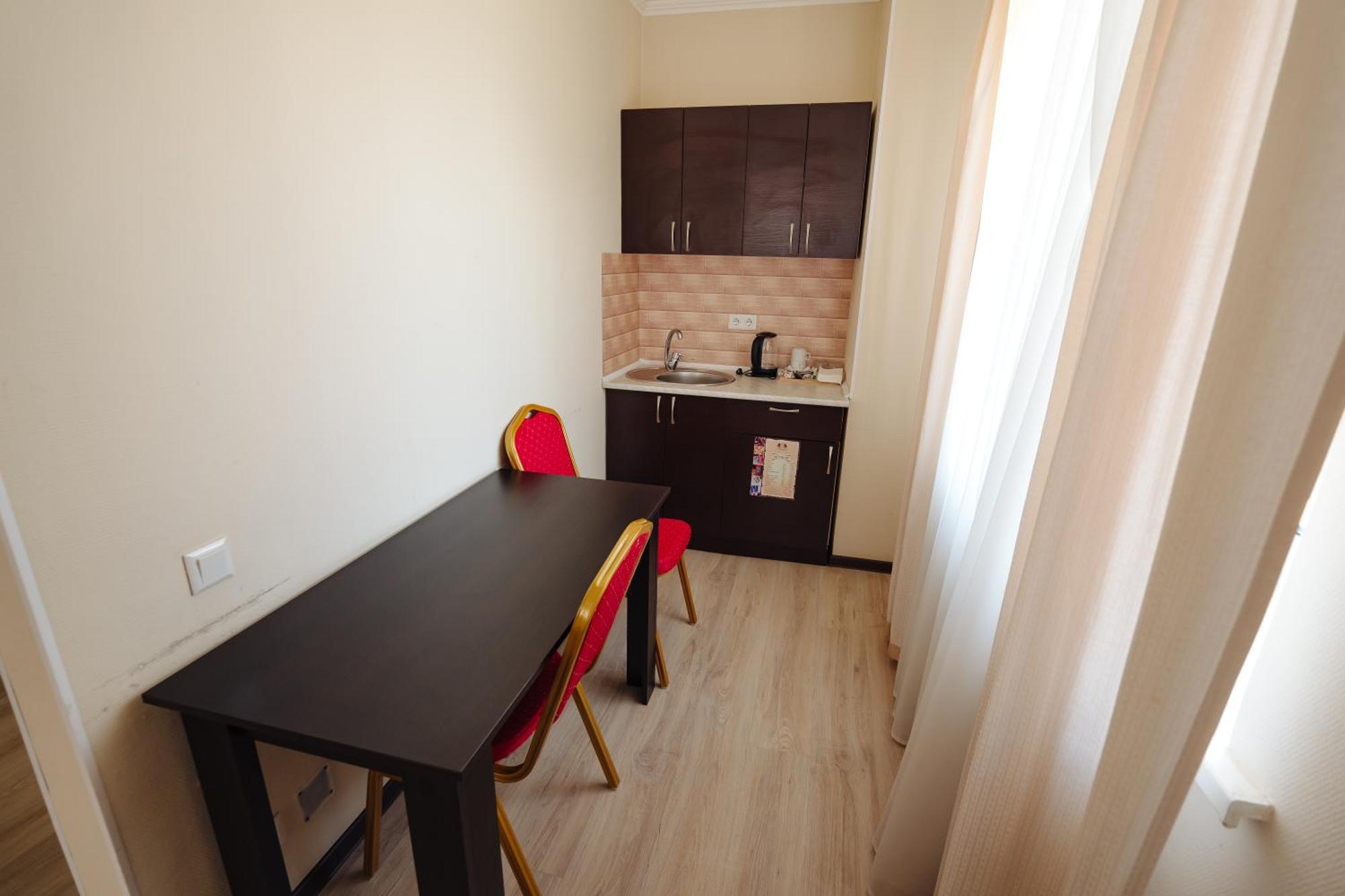 Lolo'S Bliss Hotel Chişinău Extérieur photo